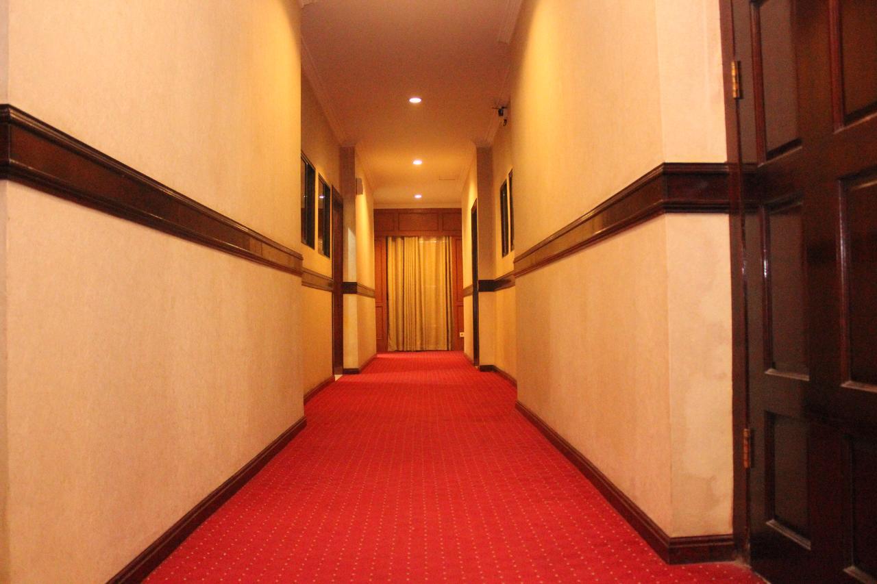 Menara Lexus Hotel